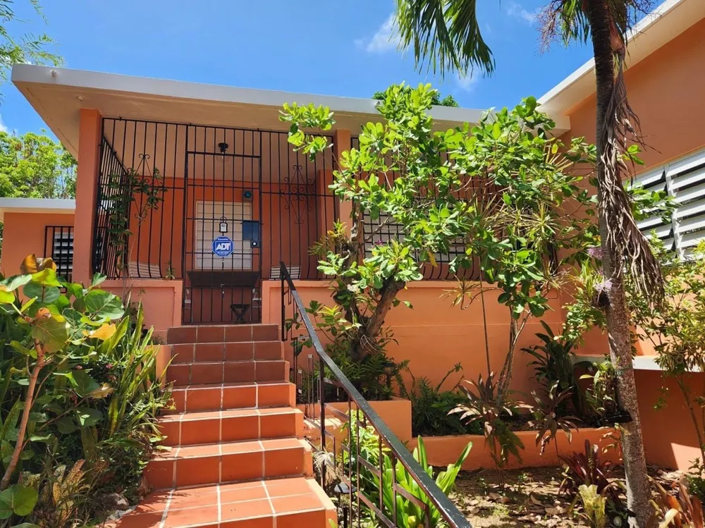 993 CALLE 16 Vieques, PR 00765