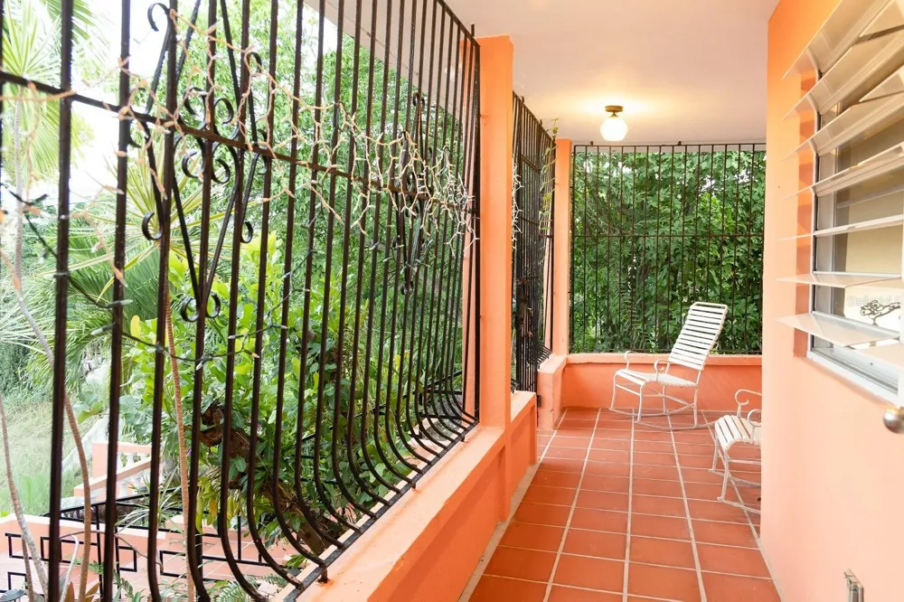 993 CALLE 16 Vieques, PR 00765