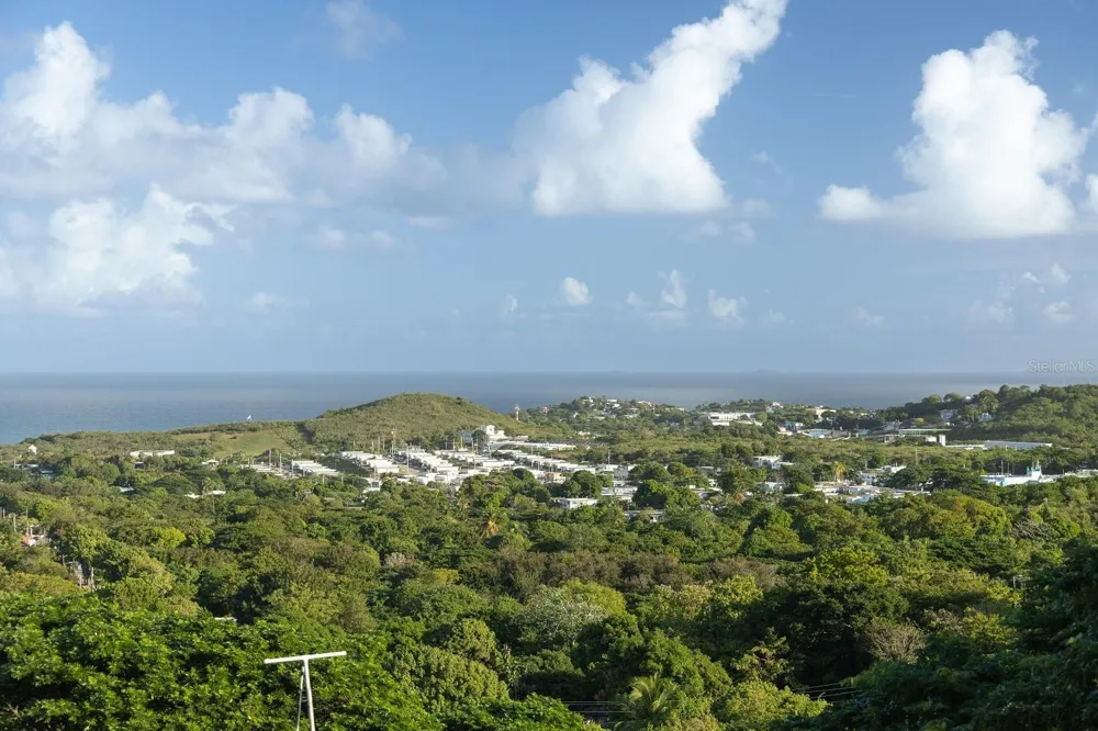 993 CALLE 16 Vieques, PR 00765