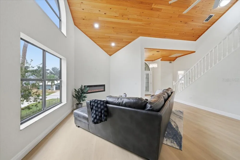1821 NW 20TH AVENUE Crystal River, FL 34428