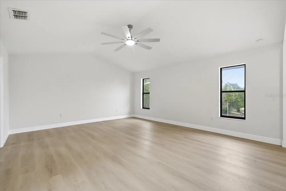 1821 NW 20TH AVENUE Crystal River, FL 34428