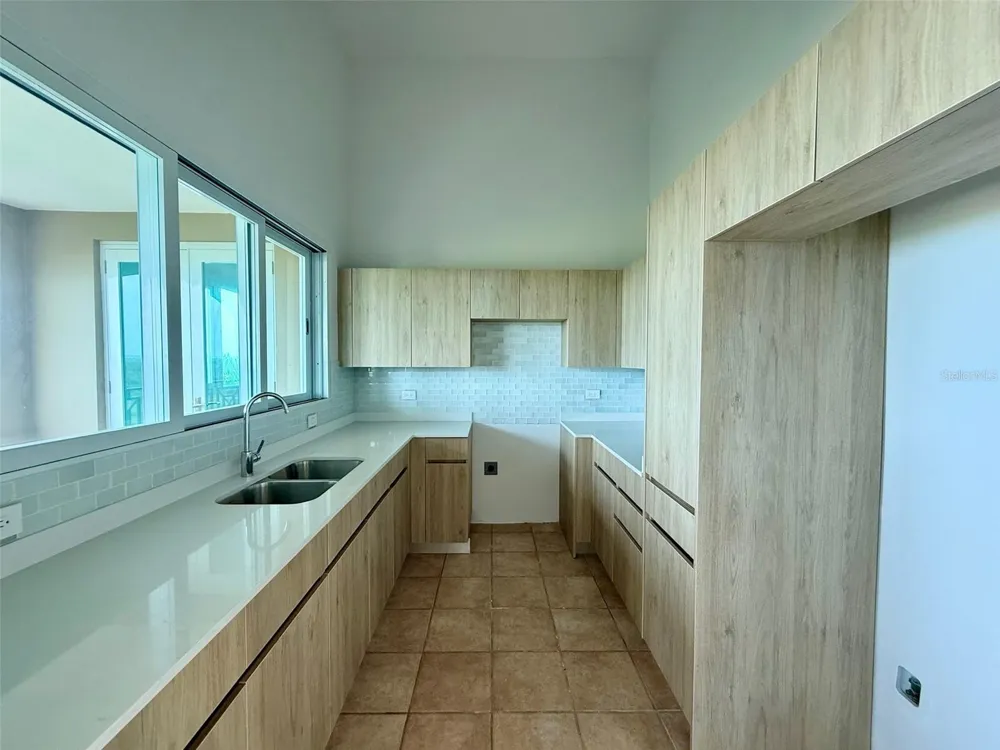Calle 10 E #101 Rio Grande, PR 00745