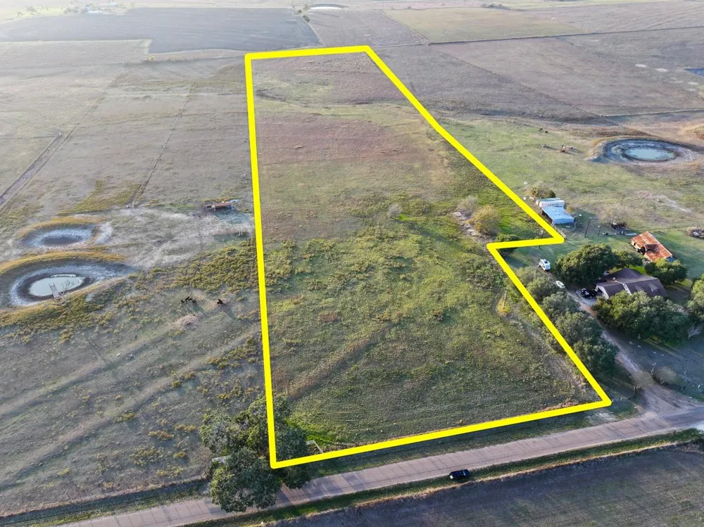5895 Farek-Loth Road Schulenburg, TX 78956