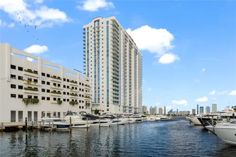 17301 Biscayne Blvd #PH-5