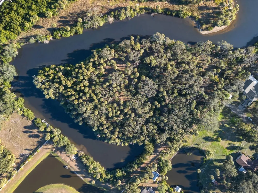 9511 RIVER COVE DRIVE Riverview, FL 33578