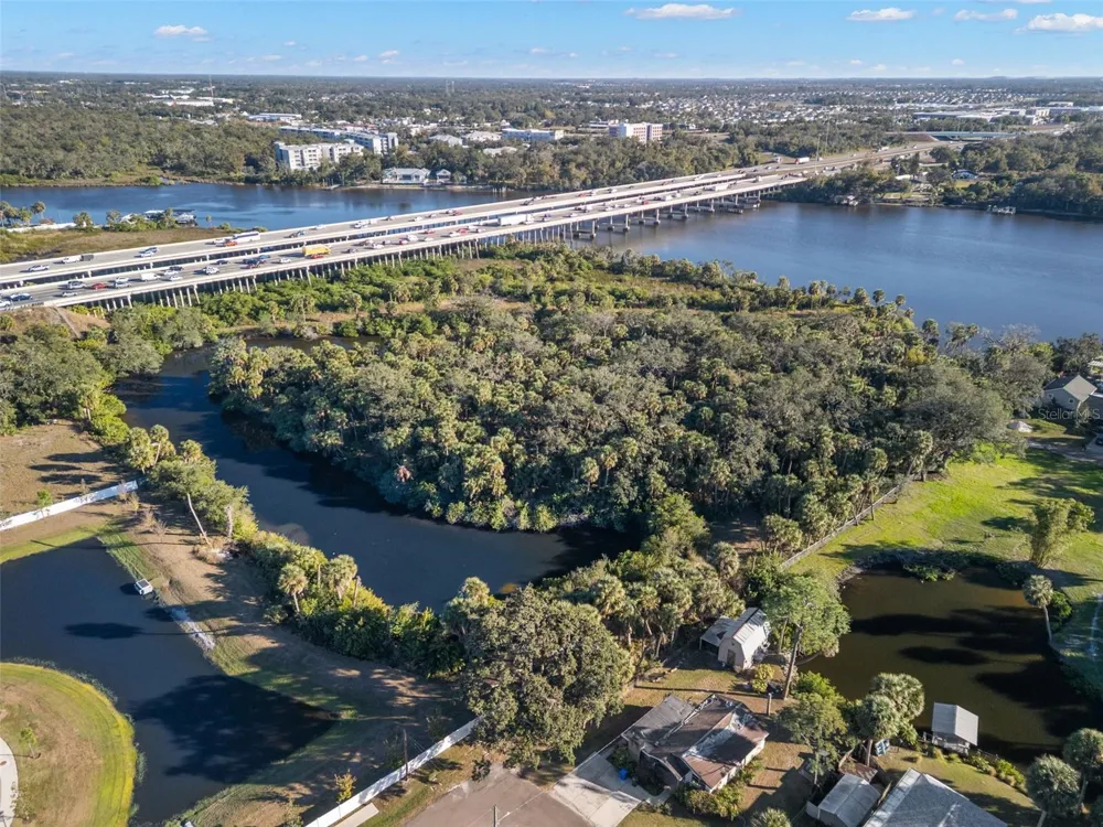 9511 RIVER COVE DRIVE Riverview, FL 33578