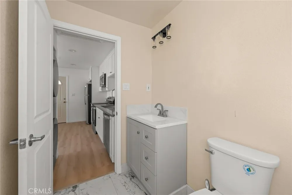 13533 Terra Bella Pacoima, CA 91331
