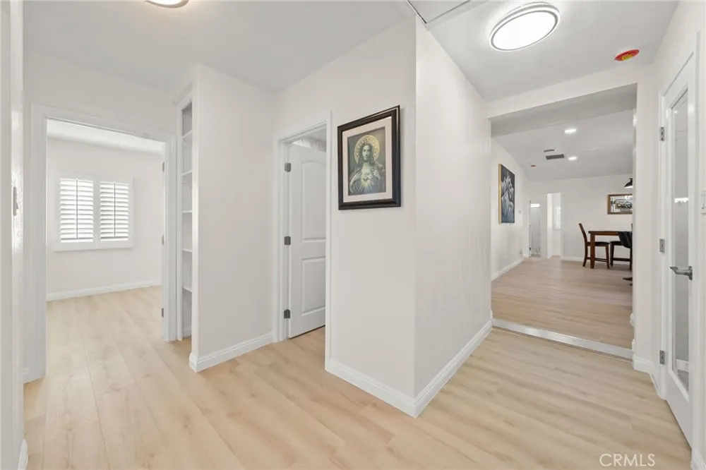 13533 Terra Bella Pacoima, CA 91331