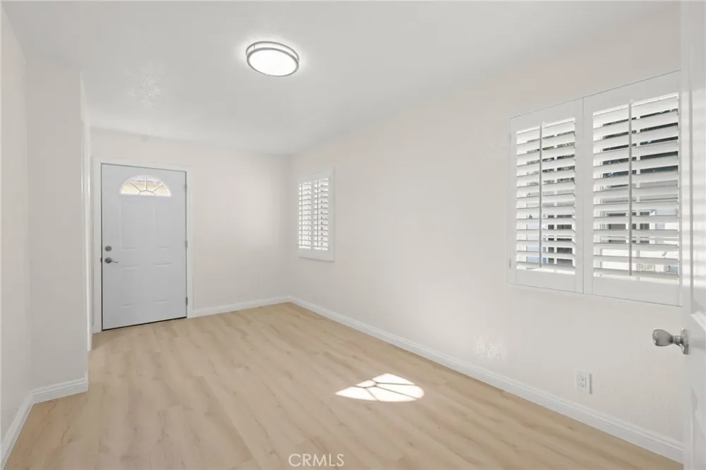 13533 Terra Bella Pacoima, CA 91331