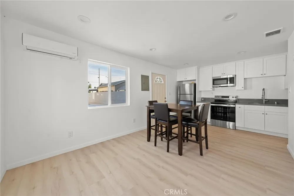 13533 Terra Bella Pacoima, CA 91331