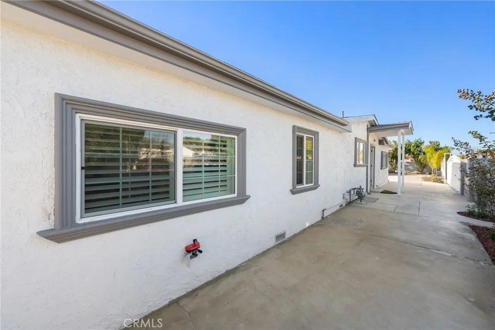13533 Terra Bella Pacoima, CA 91331