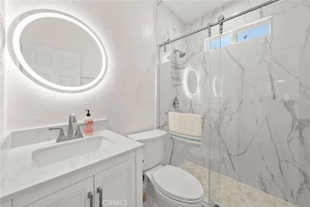 13533 Terra Bella Pacoima, CA 91331