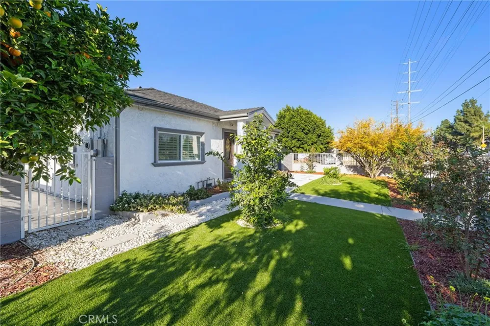 13533 Terra Bella Pacoima, CA 91331