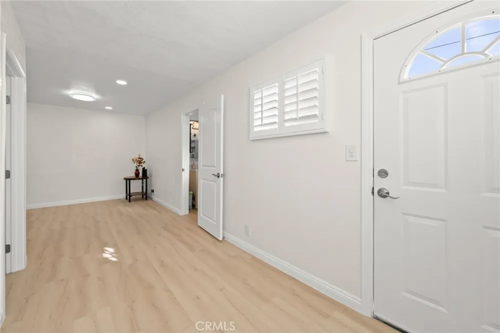 13533 Terra Bella Pacoima, CA 91331