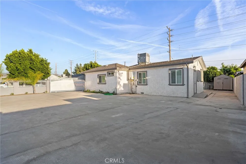 13533 Terra Bella Pacoima, CA 91331