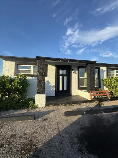 415 SE 4th St