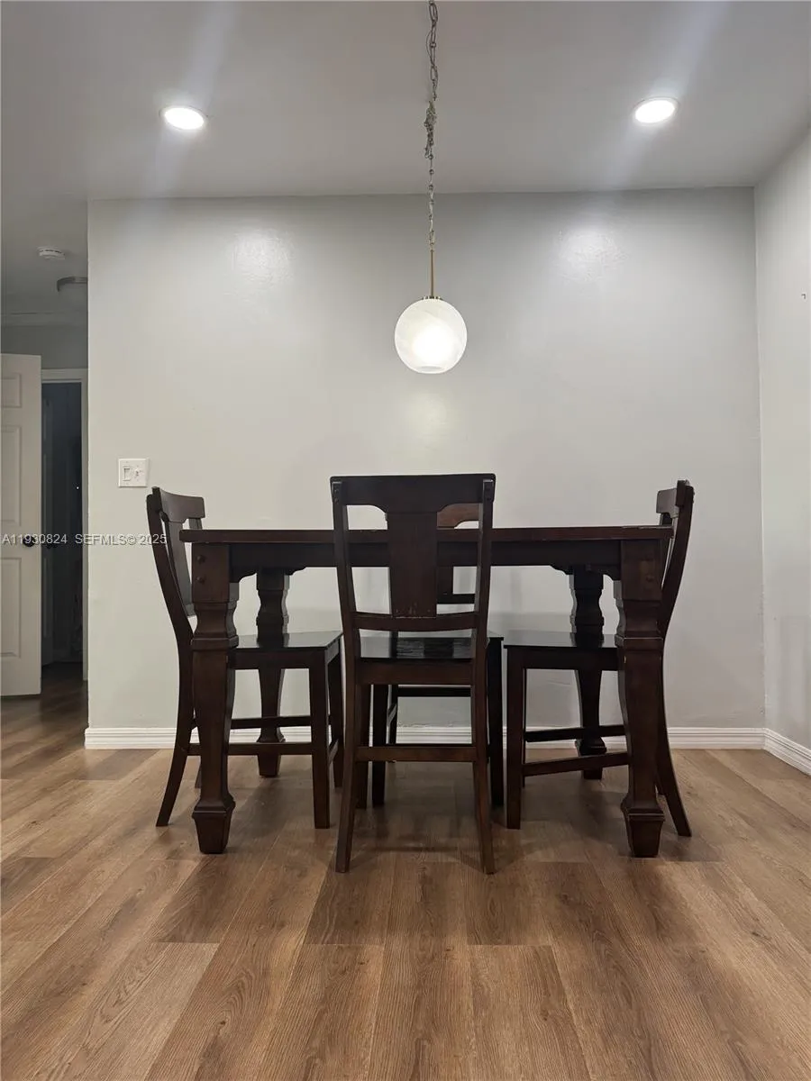 415 SE 4th St South Bay, FL 33493