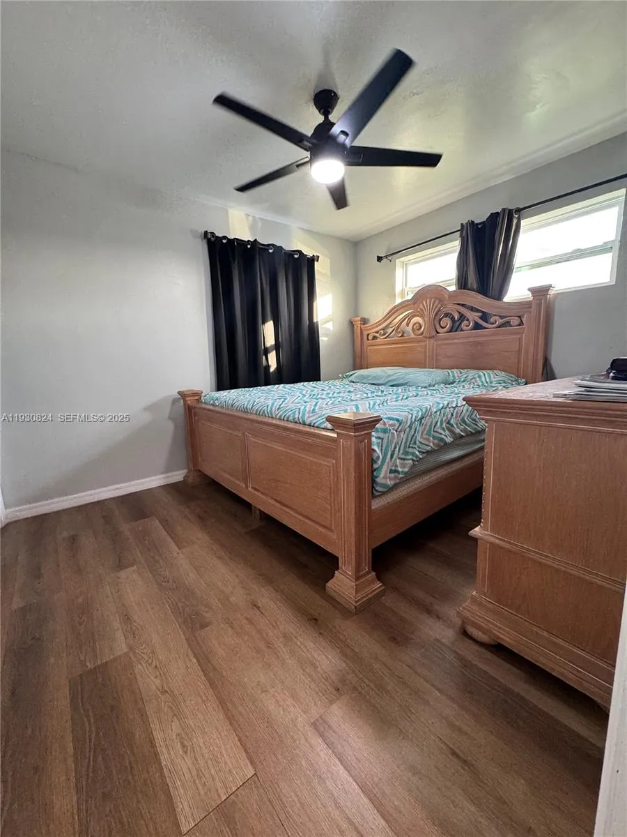 415 SE 4th St South Bay, FL 33493