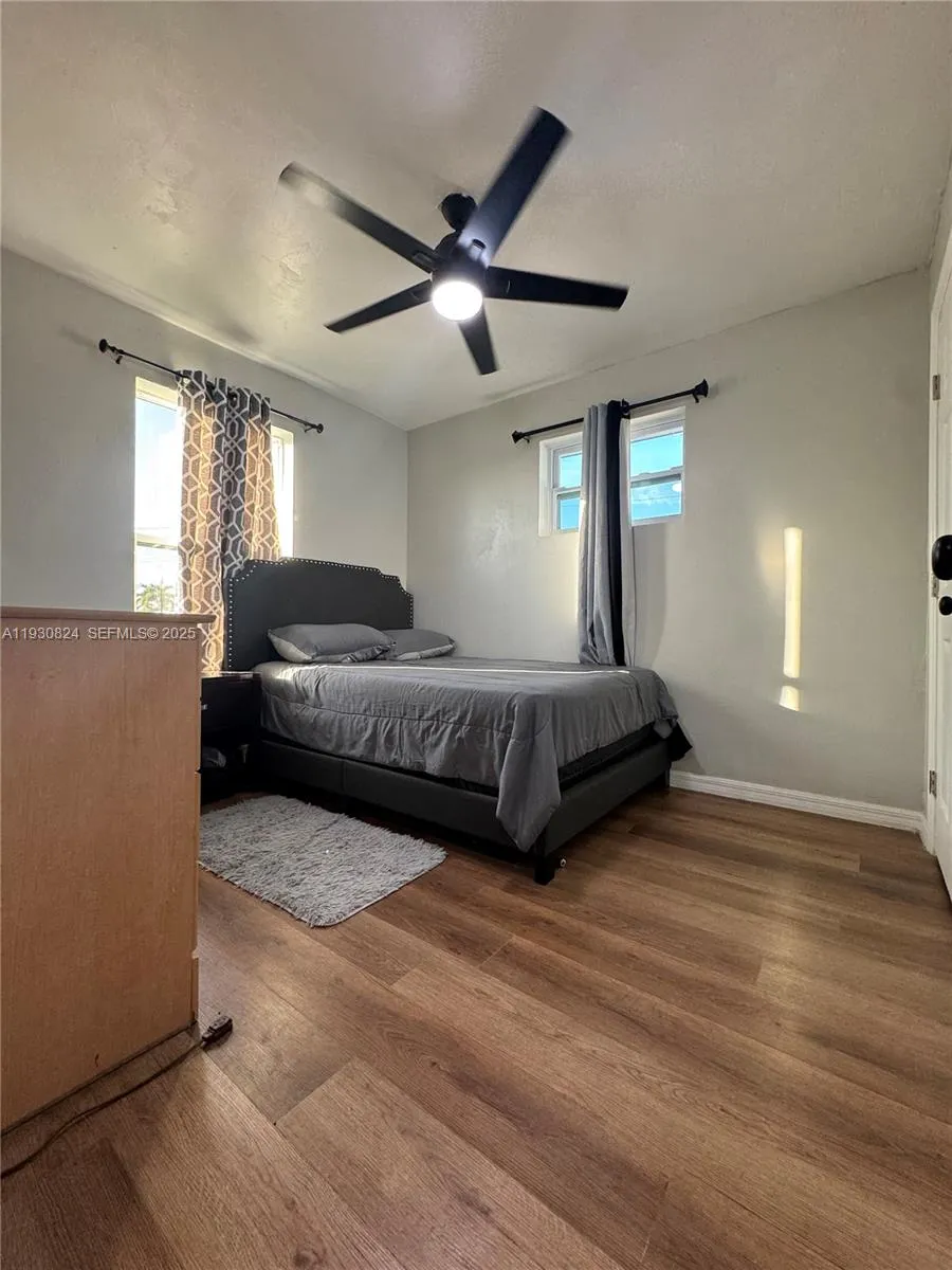 415 SE 4th St South Bay, FL 33493