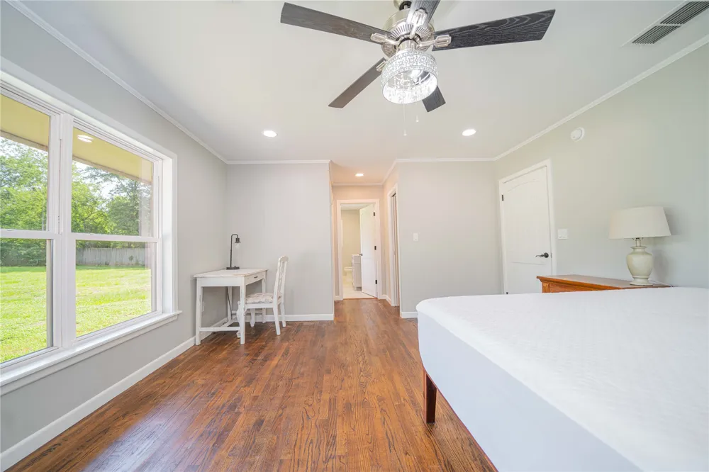812 E 1st Hughes Springs, TX 75656