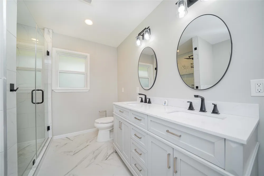 812 E 1st Hughes Springs, TX 75656