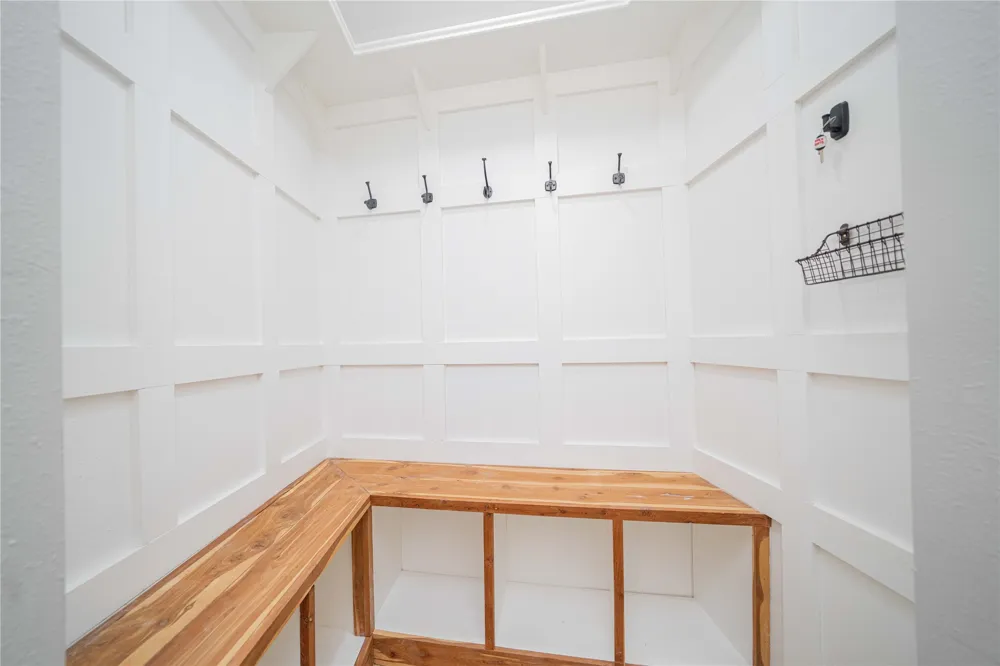 812 E 1st Hughes Springs, TX 75656