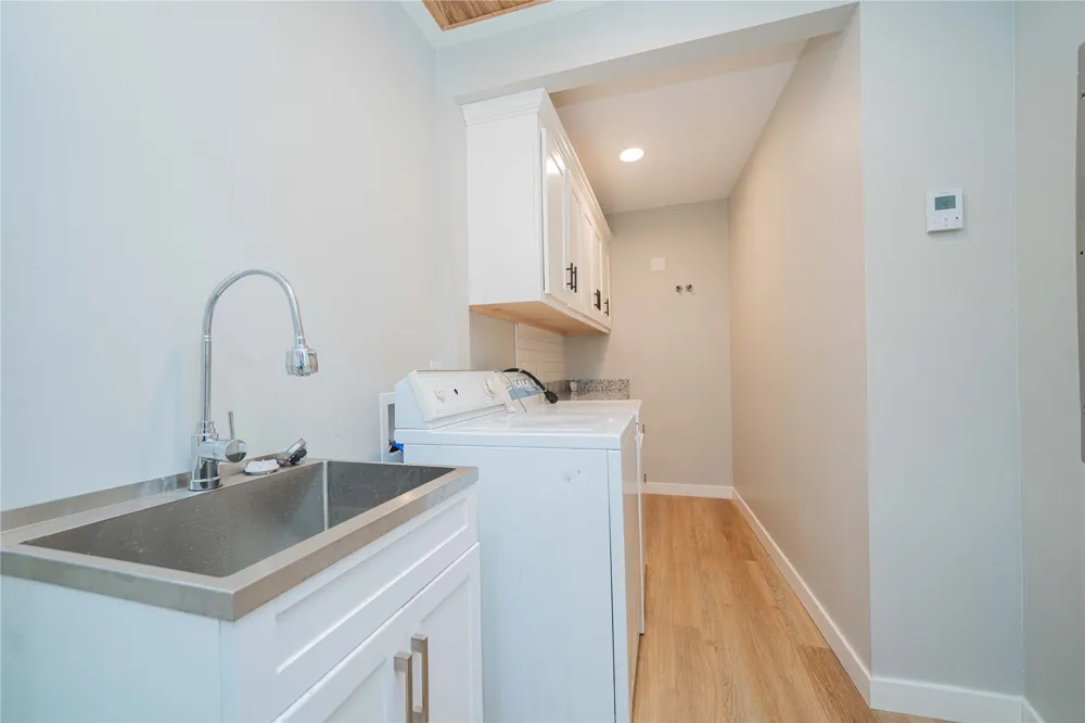 812 E 1st Hughes Springs, TX 75656