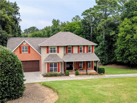 355 Golf View Drive