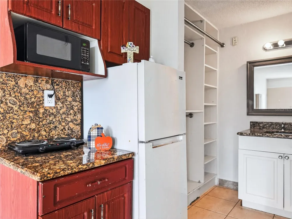 7900 S ORANGE BLOSSOM TRAIL #2066 Orlando, FL 32809