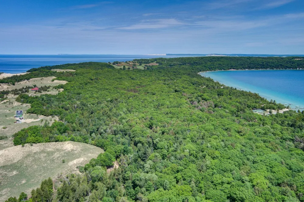 3312 Old State Road Lake Township, MI 49635