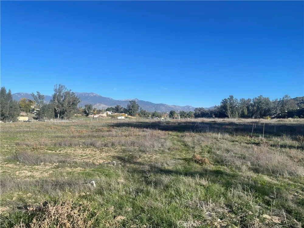 27560 Cornell St Hemet, CA 92544