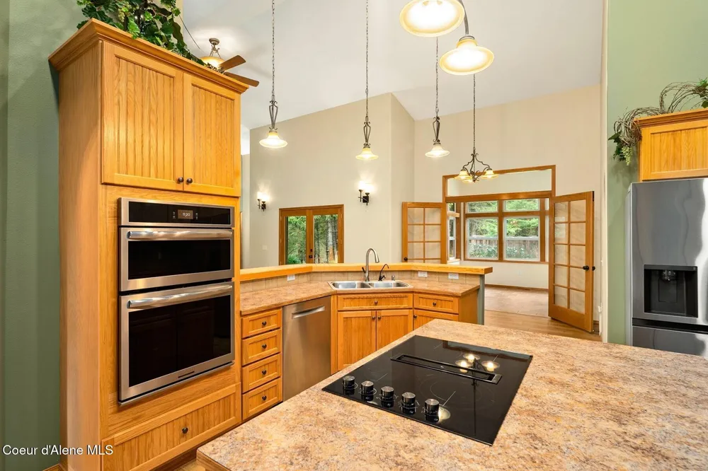 7001 E Chattaroy Road Chattaroy, WA 99003