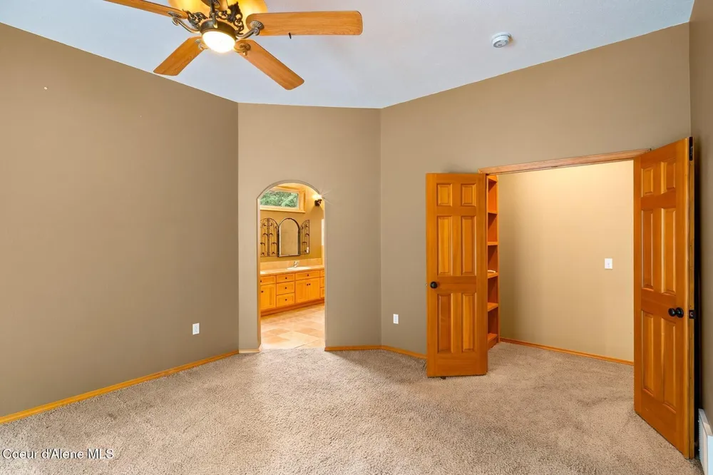7001 E Chattaroy Road Chattaroy, WA 99003