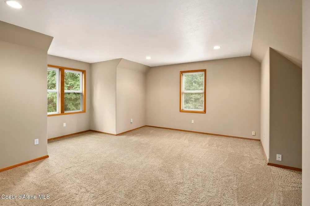 7001 E Chattaroy Road Chattaroy, WA 99003