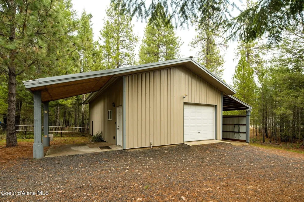 7001 E Chattaroy Road Chattaroy, WA 99003