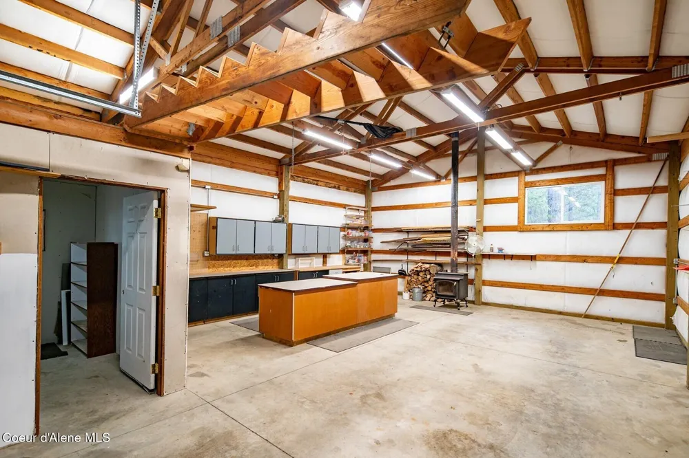 7001 E Chattaroy Road Chattaroy, WA 99003