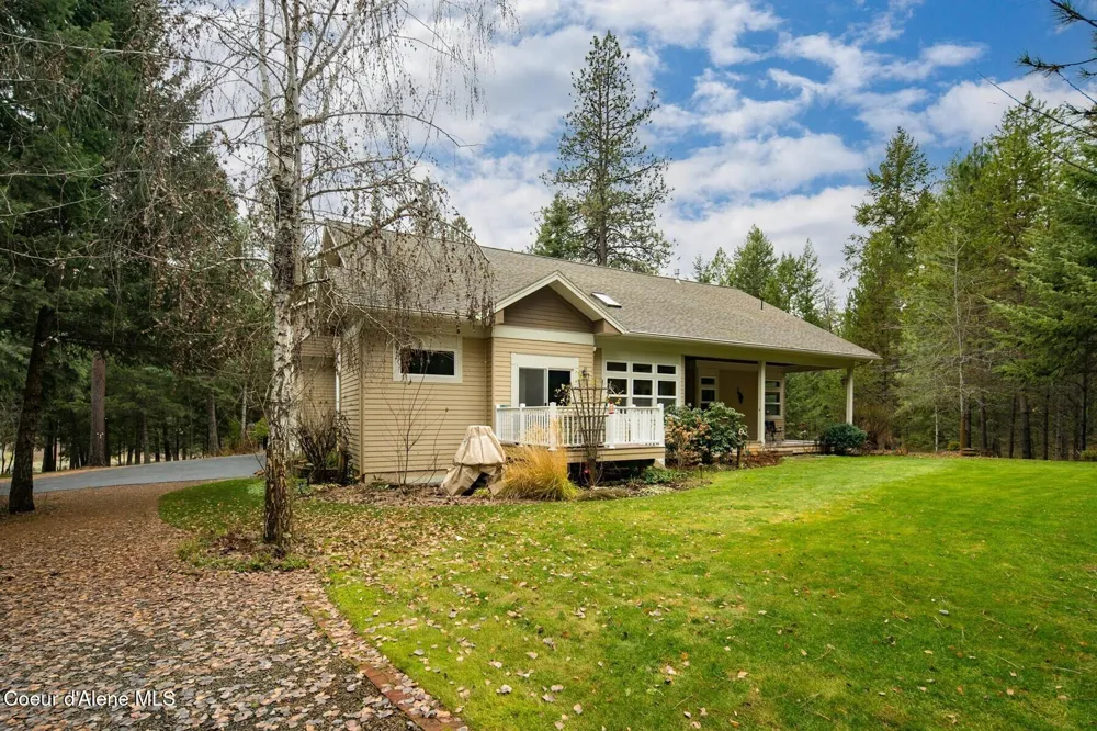 7001 E Chattaroy Road Chattaroy, WA 99003