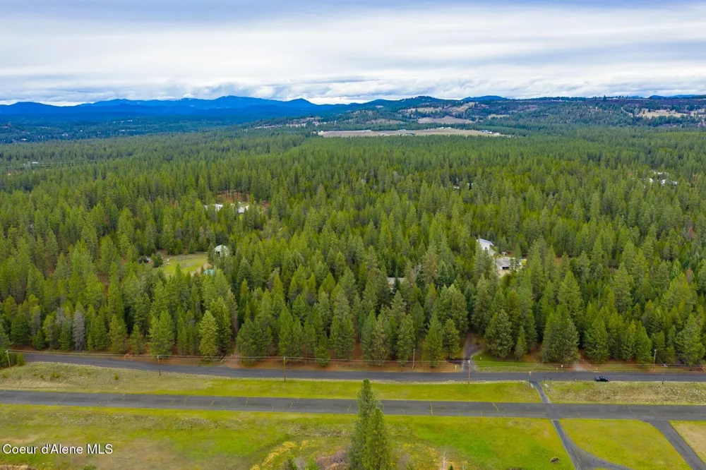 7001 E Chattaroy Road Chattaroy, WA 99003