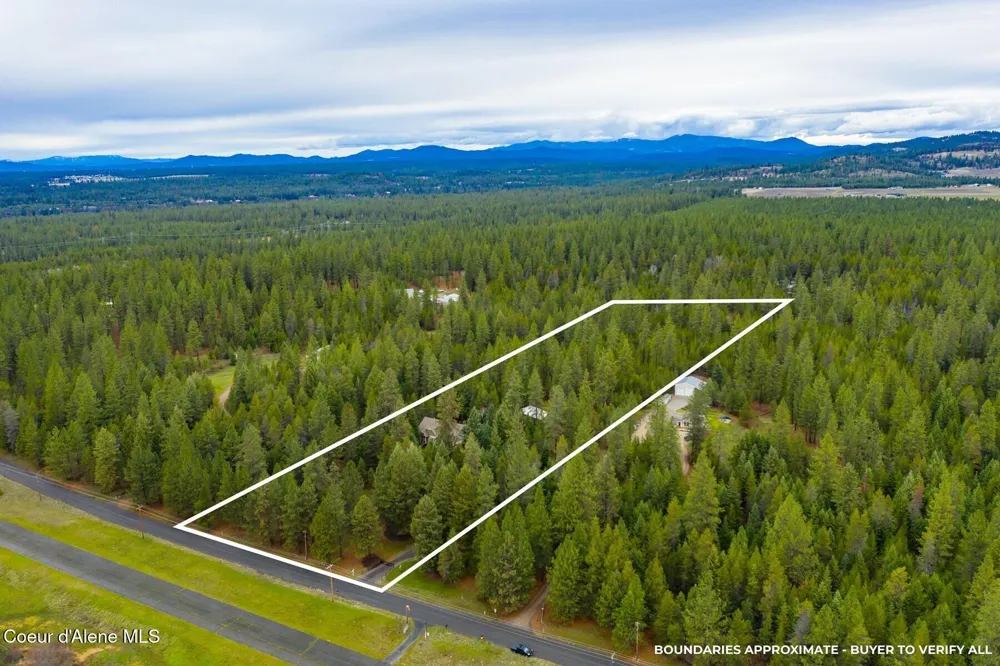 7001 E Chattaroy Road Chattaroy, WA 99003