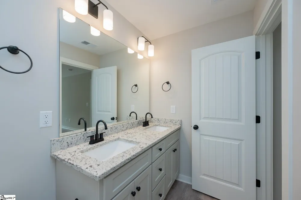 10002 Hwy 252 Ware Shoals, SC 29692