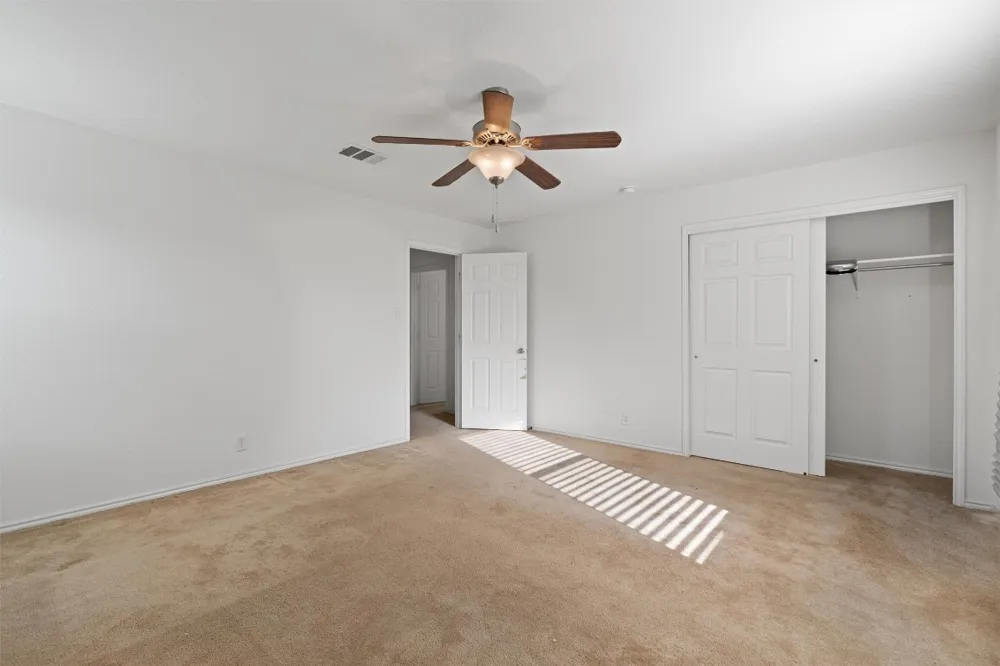5700 Welsh Way Del Valle, TX 78617