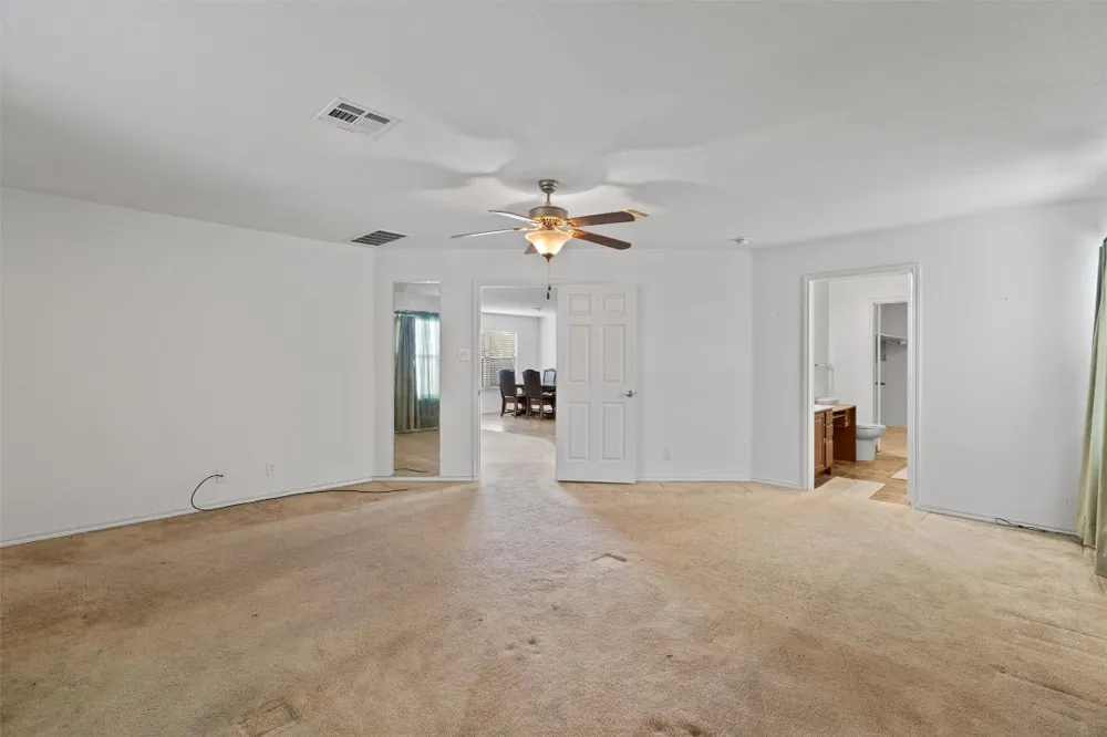 5700 Welsh Way Del Valle, TX 78617