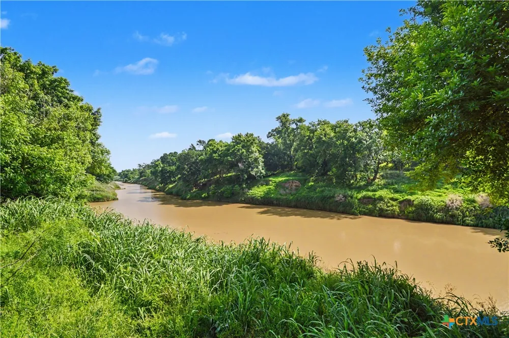 8498 CR 121 San Saba, TX 76877
