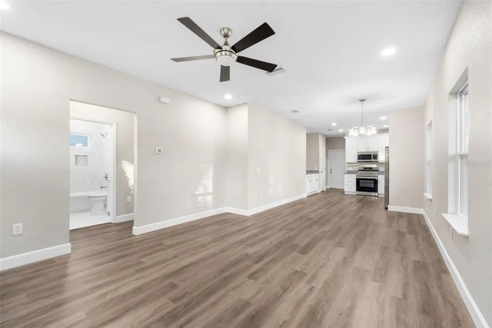 2016 NE 3RD AVENUE Gainesville, FL 32641