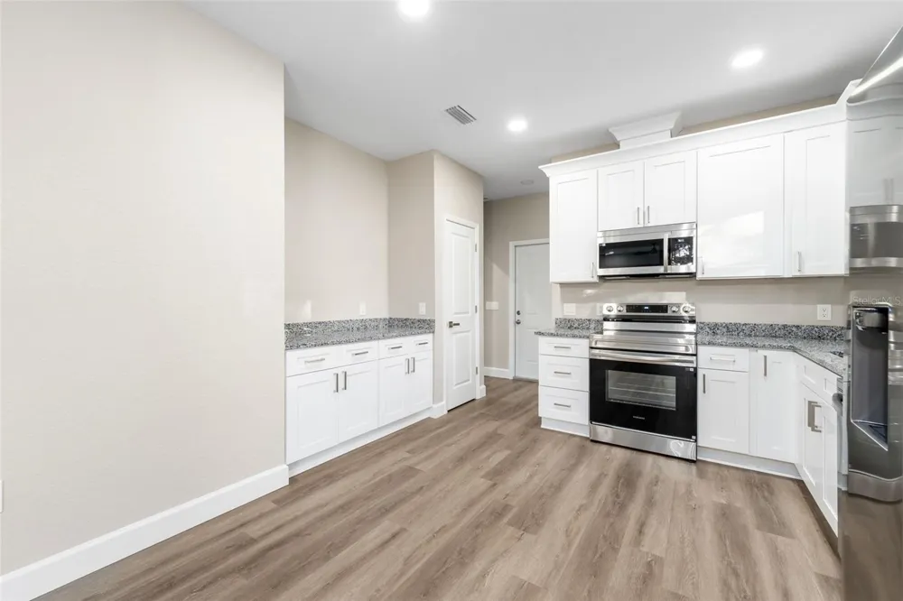 2016 NE 3RD AVENUE Gainesville, FL 32641
