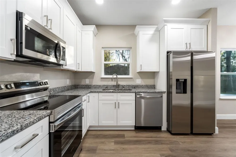 2016 NE 3RD AVENUE Gainesville, FL 32641