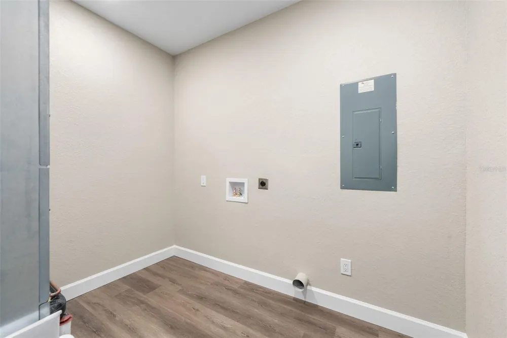 2016 NE 3RD AVENUE Gainesville, FL 32641