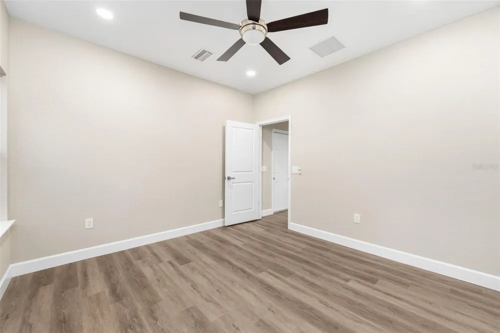 2016 NE 3RD AVENUE Gainesville, FL 32641