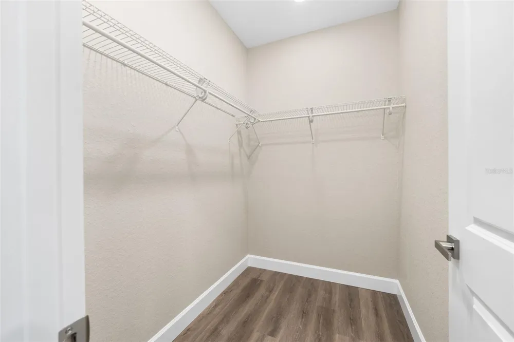 2016 NE 3RD AVENUE Gainesville, FL 32641