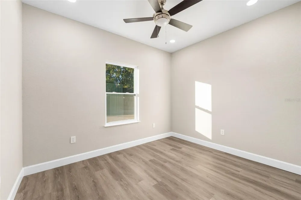 2016 NE 3RD AVENUE Gainesville, FL 32641